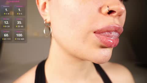 Snapshot of alma_yammy chatting on February 2025 04:31:01 PM Alma online show from February 2025 04:31:01 PM