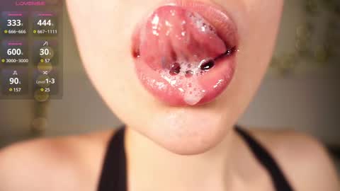 Snapshot of alma_yammy chatting on March 2025 05:16:02 PM Alma online show from March 2025 05:16:02 PM