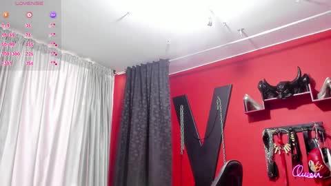 Santy online show from April 2026 07:33:02 PM