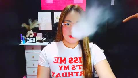 Almira online show from January 2026 04:06:02 AM