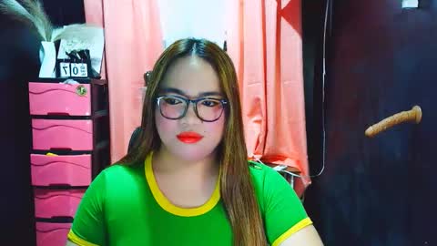 Almira online show from February 2026 02:37:02 AM