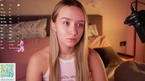 Lia online show from November 2025 03:06:02 AM