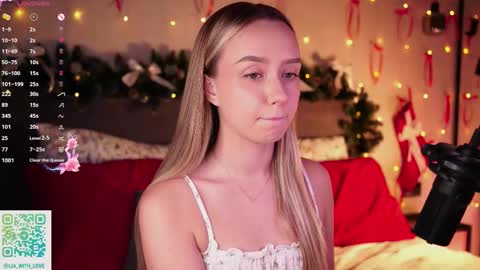 Lia online show from December 2025 03:33:02 AM