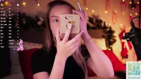 Lia online show from December 2025 01:33:02 AM