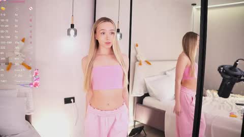 Lia online show from May 2026 03:13:01 AM