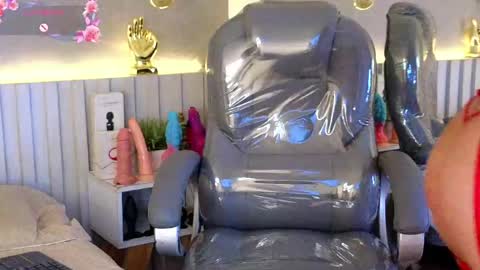 alondra_king online show from April 2026 04:15:01 AM