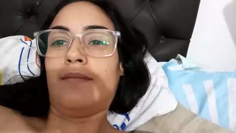 Snapshot of alondracc chatting on October 2025 04:21:02 AM Contreras online show from October 2025 04:21:02 AM