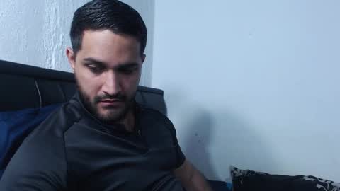 alonxoo online show from December 2025 09:09:01 PM