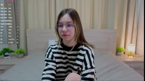 Alorenna online show from March 2026 05:57:01 AM