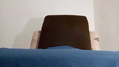 Snapshot of alotofcream chatting on December 2024 04:25:02 AM alotofcream4u online show from December 2024 04:25:02 AM