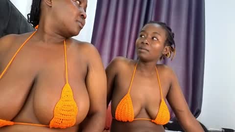 Snapshot of alotta_titties chatting on April 2026 10:00:01 AM alotta_titties online show from April 2026 10:00:01 AM