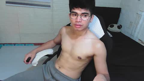 Snapshot of alpha_rider chatting on February 2026 02:52:02 AM Angelo online show from February 2026 02:52:02 AM