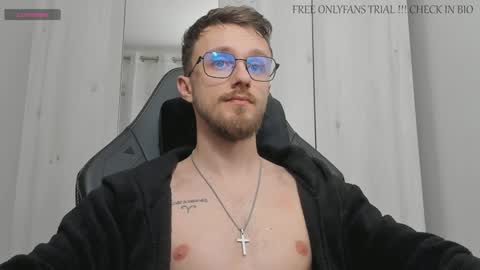 Snapshot of alphaboyfun chatting on January 2025 12:05:02 AM Andi online show from January 2025 12:05:02 AM