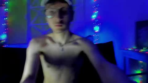 Snapshot of alphadioniso chatting on December 2025 08:04:01 PM Dioniso online show from December 2025 08:04:01 PM