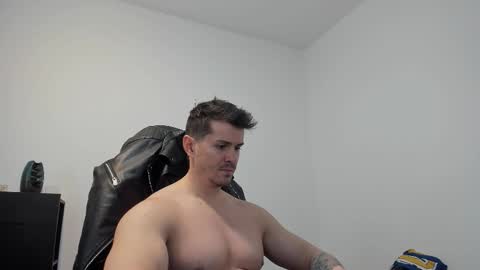 Snapshot of alphagodleatherking92 chatting on November 2025 08:25:01 AM LeatherMaster online show from November 2025 08:25:01 AM