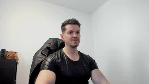 Snapshot of alphagodleatherking92 chatting on January 2026 09:14:01 AM LeatherMaster online show from January 2026 09:14:01 AM