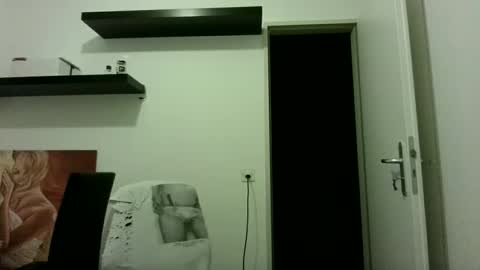 alphah_hunk online show from September 2025 09:31:02 PM