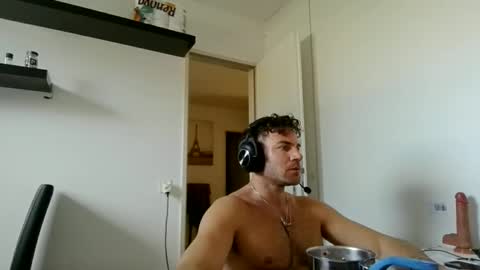 alphah_hunk online show from April 2026 01:53:02 PM