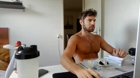 alphah_hunk online show from May 2026 10:00:01 AM