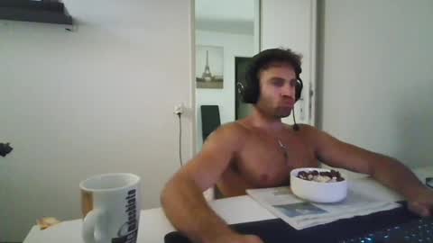 alphah_hunk online show from June 2026 10:14:02 AM