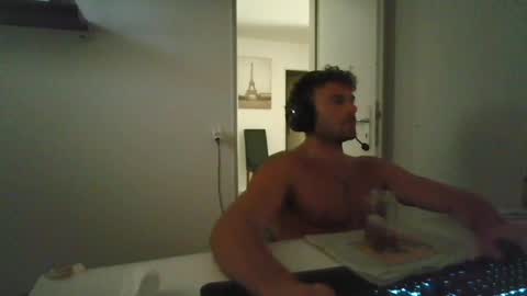alphah_hunk online show from June 2026 01:04:01 PM