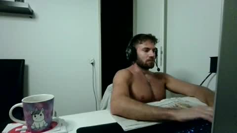 alphah_hunk online show from July 2026 08:18:02 PM