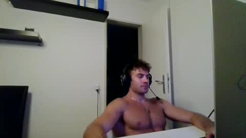 alphah_hunk online show from July 2026 06:40:01 PM