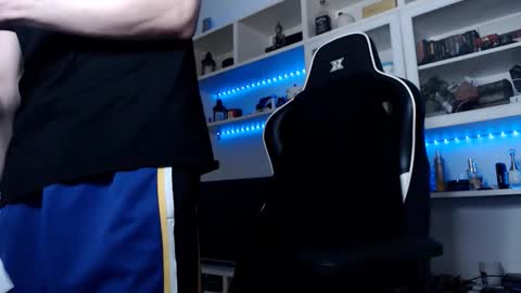 Snapshot of alphamastertodd chatting on November 2025 01:16:01 AM MasterTodd online show from November 2025 01:16:01 AM