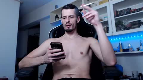 Snapshot of alphamastertodd chatting on November 2025 04:12:01 AM MasterTodd online show from November 2025 04:12:01 AM