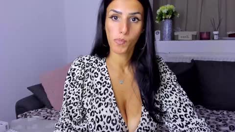 Michelle online show from September 2025 09:31:01 PM