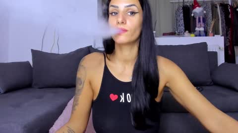 Michelle online show from October 2025 09:45:01 PM