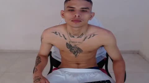 alphas_latins online show from June 2026 03:36:01 PM
