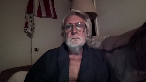 Snapshot of alphauniform chatting on December 2024 12:51:02 PM AlphaUniform online show from December 2024 12:51:02 PM