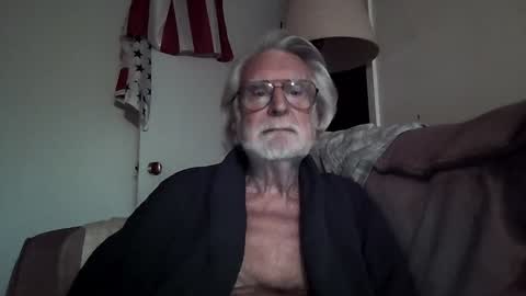 Snapshot of alphauniform chatting on December 2024 08:01:02 PM AlphaUniform online show from December 2024 08:01:02 PM