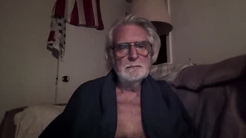 Snapshot of alphauniform chatting on January 2025 12:49:02 AM AlphaUniform online show from January 2025 12:49:02 AM