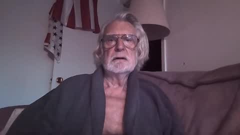 Snapshot of alphauniform chatting on February 2025 12:28:01 PM AlphaUniform online show from February 2025 12:28:01 PM