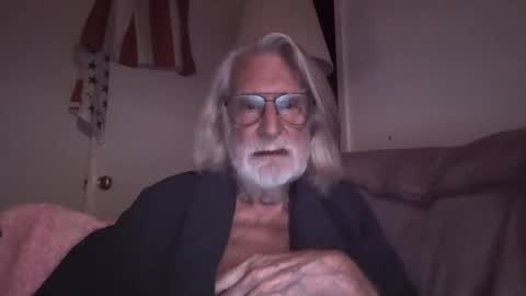 Snapshot of alphauniform chatting on September 2025 03:18:02 AM AlphaUniform online show from September 2025 03:18:02 AM