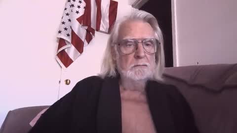 Snapshot of alphauniform chatting on February 2026 03:32:02 PM AlphaUniform online show from February 2026 03:32:02 PM