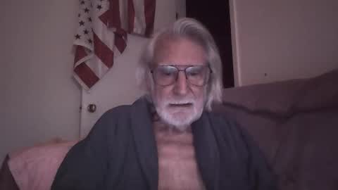 AlphaUniform online show from May 2026 10:42:01 AM