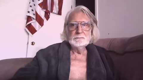 AlphaUniform online show from June 2026 04:45:02 PM