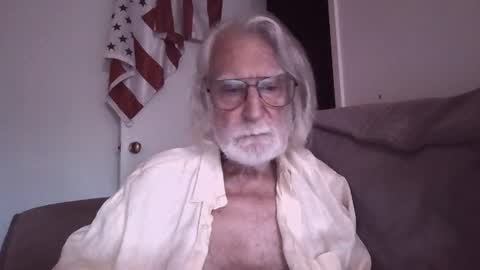 AlphaUniform online show from August 2026 10:51:02 AM