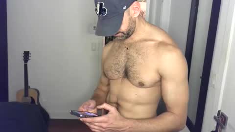 Alphawolfo online show from October 2025 09:15:02 PM