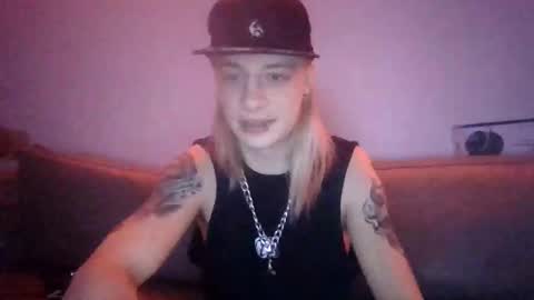 altboy010 online show from January 2026 05:18:02 PM