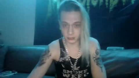 altboy010 online show from April 2026 08:28:02 PM