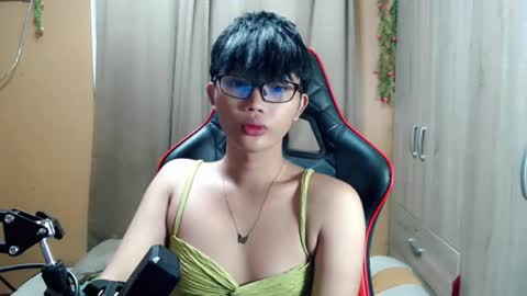 Snapshot of althea_ii chatting on May 2026 11:48:02 AM Althea online show from May 2026 11:48:02 AM
