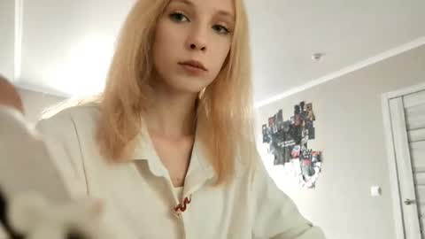 Snapshot of altheadoyel chatting on September 2025 01:01:01 PM May online show from September 2025 01:01:01 PM