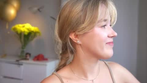 Amelia NEXT STREAM  online show from April 2026 02:11:02 PM