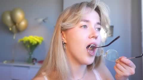Amelia NEXT STREAM  online show from May 2026 02:11:01 PM