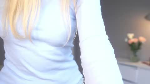 Amelia NEXT STREAM  online show from May 2026 02:15:02 PM