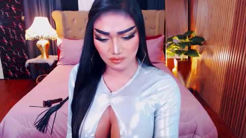 Alura Jhenson online show from February 2026 10:26:01 PM